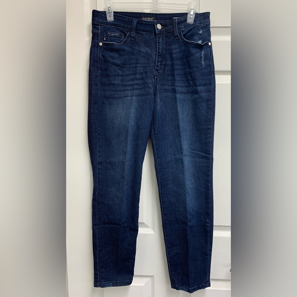 ✨HP✨ Judy Blue distressed jeans sz 5/27